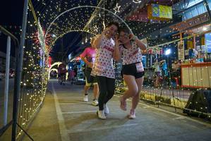 BIB: 8037, 1800
                            <button type="button" onclick="openModal(24676955)" class="btn btn-primary btn-sm float-right btn-popup" data-toggle="modal" data-target=".modal-high-quality">
                        <i class="fas fa-shopping-cart"></i> Add to Cart
                    </button>
                                            <button type="button" onclick="isThisMe(24676955, true)" class="btn btn-success btn-sm float-right btn-popup btn-isme hidden" data-toggle="tooltip" data-placement="bottom" title="นี่คือรูปของคุณใช่ไหม คลิกที่นี่เพื่อเอาเข้าอัลบั้ม">
                        <i class="fas fa-plus"></i> Add to album
                    </button>
                    <button type="button" onclick="isThisMe(24676955, false)" class="btn btn-warning btn-sm float-right btn-popup btn-isnotme hidden">
                        <i class="fas fa-ban"></i> Remove from album
                    </button>